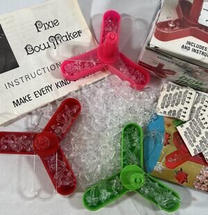 Vintage BIG LOT Pixie Bow Maker Kit 100s Bow Pins & Instructions Green Pink Red